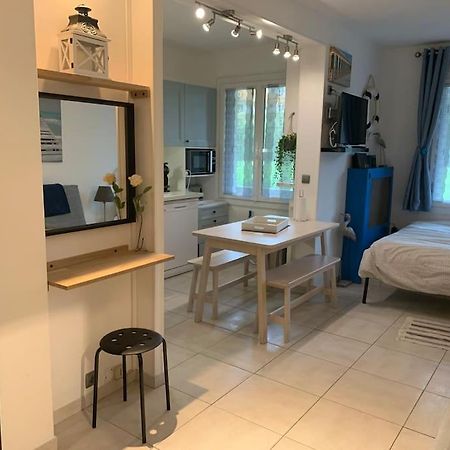 Studio Cosy Bord De Mer Et Centre Ville Pour 4Pers Deauville Kültér fotó